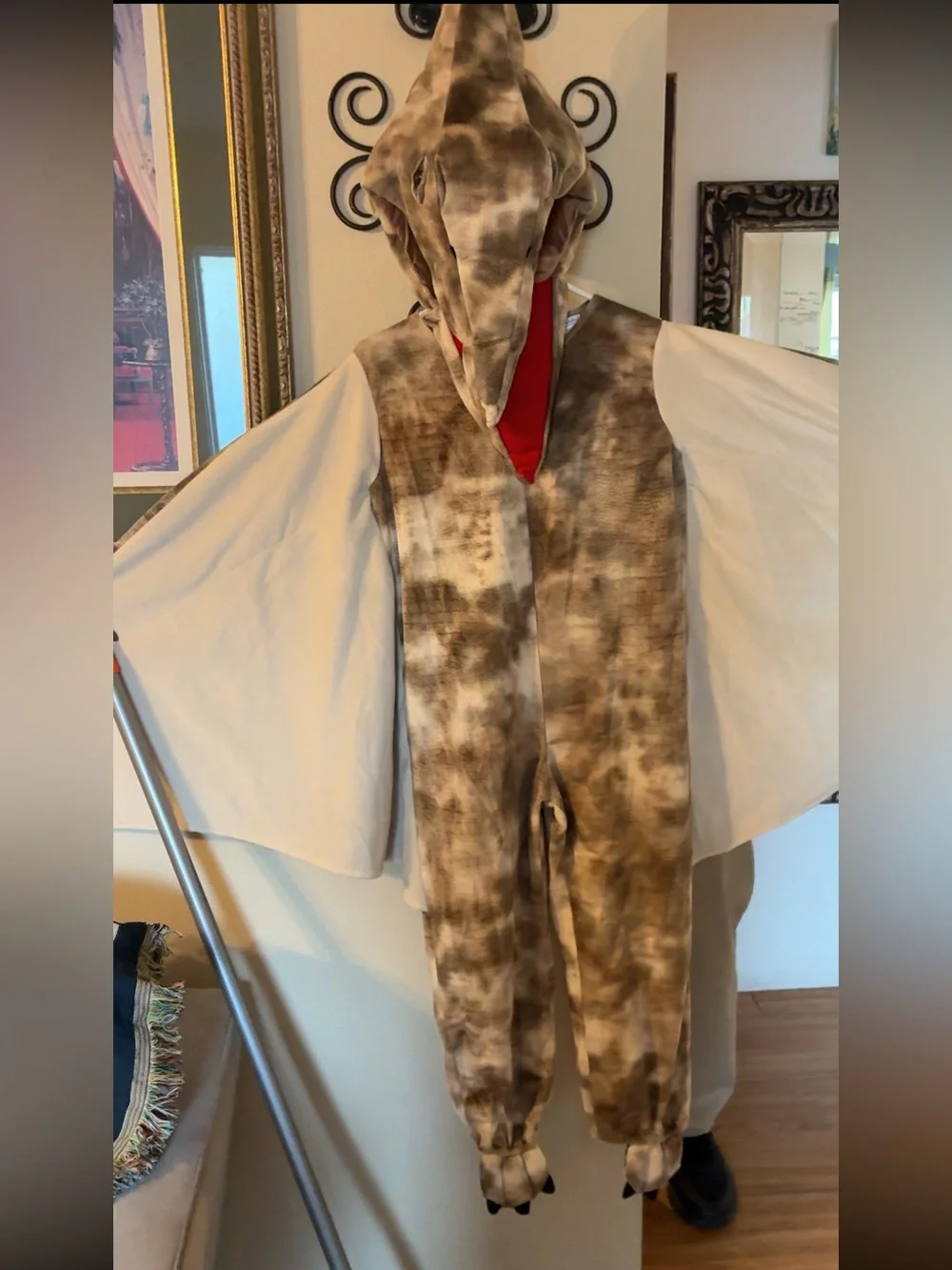 Pottery Barn Dinosaur Kids Pterosaur Costume with Red Accent size 7/8
